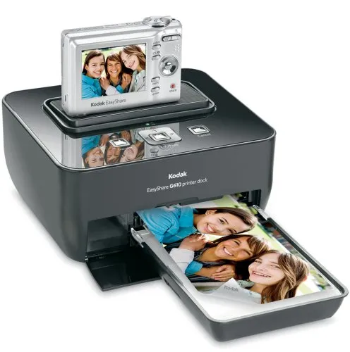 Kodak EasyShare C813 8.2MP Camera Bundle with 3x Optical Zoom & G610 Printer Dock